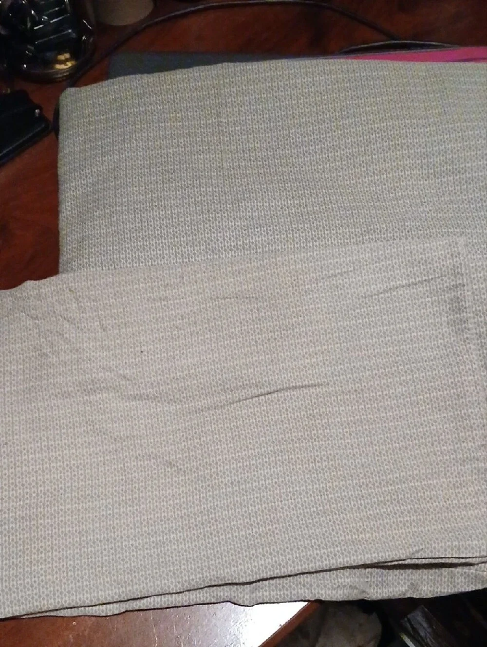 Mainstays Gray Fitted Sheet - Solid Subtle Tone